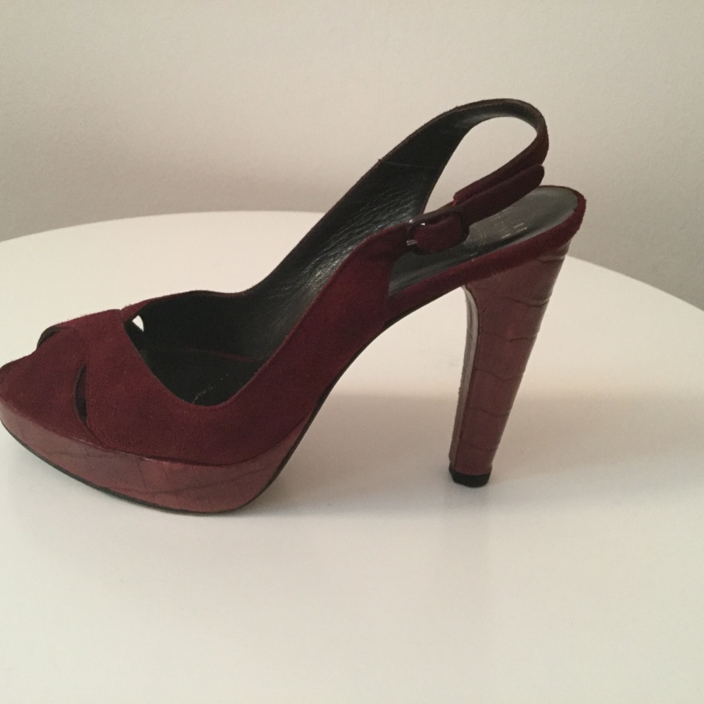 Stuart Weitzman Pump - image 2